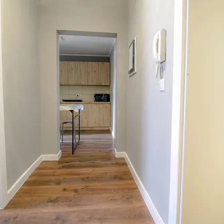 Апартаменты 1b Neu Renoviert 3 Zi Whg 5 Betten 43,29qm *