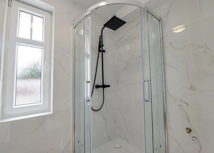 شقة 1b Neu Renoviert 3 Zi Whg 5 Betten 43,29qm *