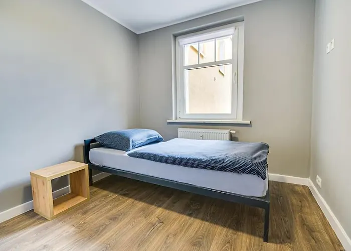 1b Neu Renoviert 3 Zi Whg 5 Betten 43,29qm شقة